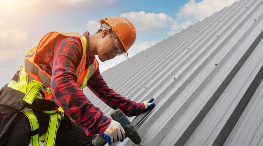 GAF certified roofer in Streamwood, IL